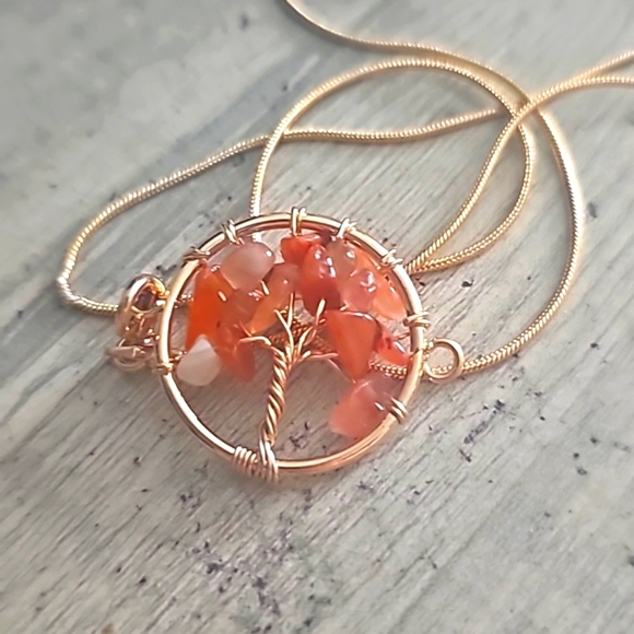 ⭐ Tree of Life Handmade Necklace (Made to order) - Picture 2 of 4